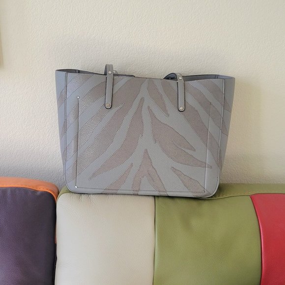 Calvin Klein Dian Tote NWT - Picture 3 of 14